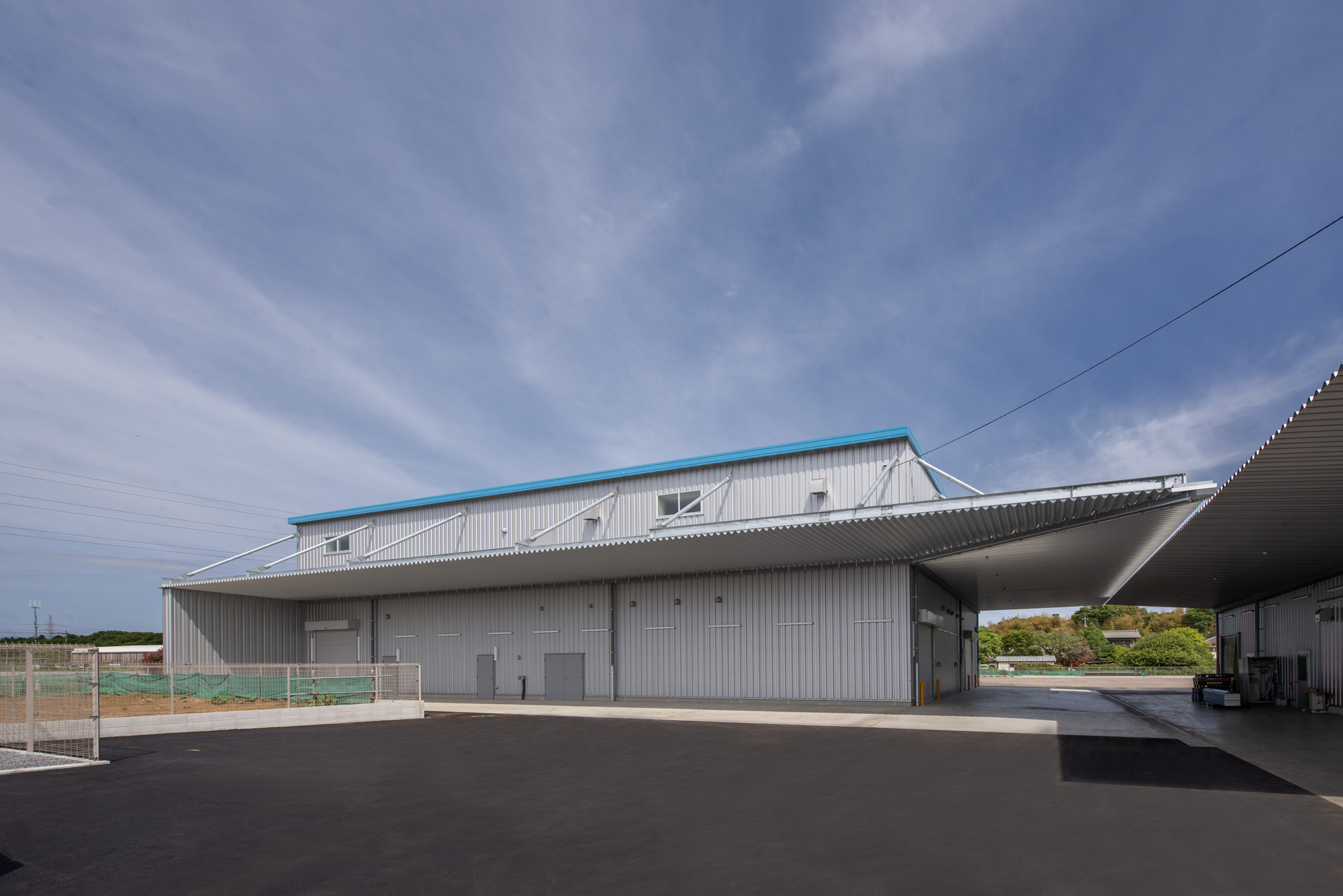 (株)フードタッチ本社 第2工場鉄骨造　2階建